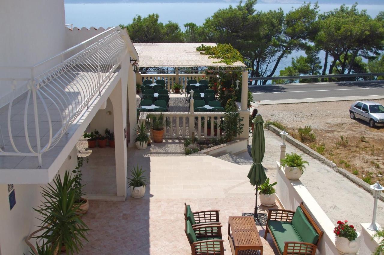 Apartments And Rooms By The Sea Lokva Rogoznica, Omis - 2973 Luaran gambar
